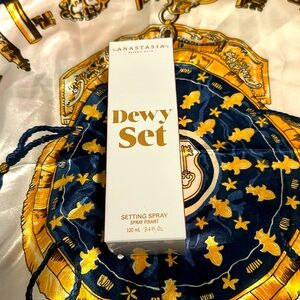 NWT Anastasia Dewy Set setting spray
